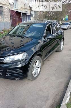 Внедорожник / Кроссовер Volkswagen Touareg 2010 в Еланце