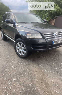 Внедорожник / Кроссовер Volkswagen Touareg 2005 в Днепре