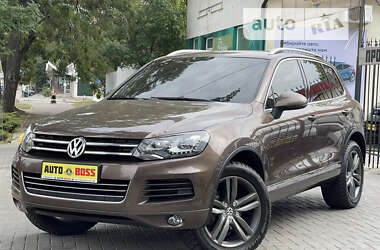 Позашляховик / Кросовер Volkswagen Touareg 2012 в Миколаєві