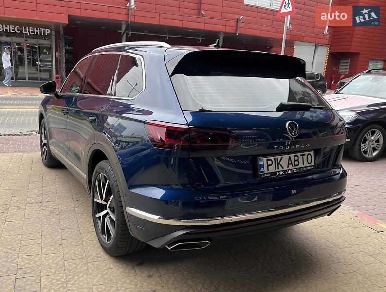 Позашляховик / Кросовер Volkswagen Touareg 2020 в Львові