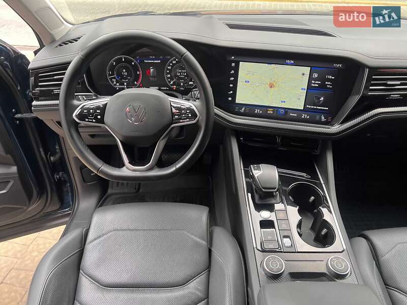 Позашляховик / Кросовер Volkswagen Touareg 2020 в Львові