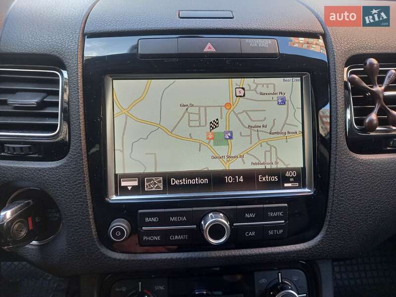 Внедорожник / Кроссовер Volkswagen Touareg 2012 в Тернополе
