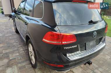 Позашляховик / Кросовер Volkswagen Touareg 2012 в Києві