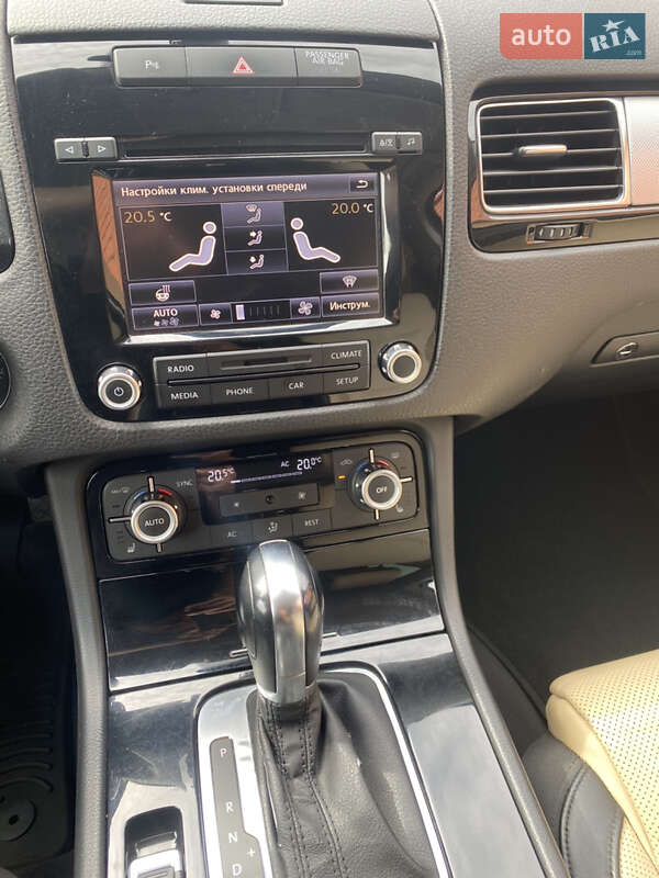 Внедорожник / Кроссовер Volkswagen Touareg 2012 в Киеве фото 15 Внедорожник / Кроссовер Volkswagen Touareg 2012 в Киеве