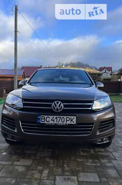 Позашляховик / Кросовер Volkswagen Touareg 2014 в Славському