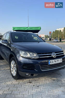 Внедорожник / Кроссовер Volkswagen Touareg 2012 в 