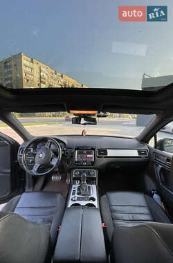 Внедорожник / Кроссовер Volkswagen Touareg 2012 в 