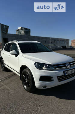 Позашляховик / Кросовер Volkswagen Touareg 2012 в Дніпрі