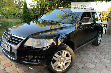 Внедорожник / Кроссовер Volkswagen Touareg 2008 в Львове