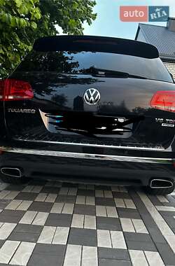 Внедорожник / Кроссовер Volkswagen Touareg 2016 в 