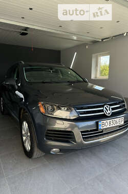 Позашляховик / Кросовер Volkswagen Touareg 2011 в Тернополі