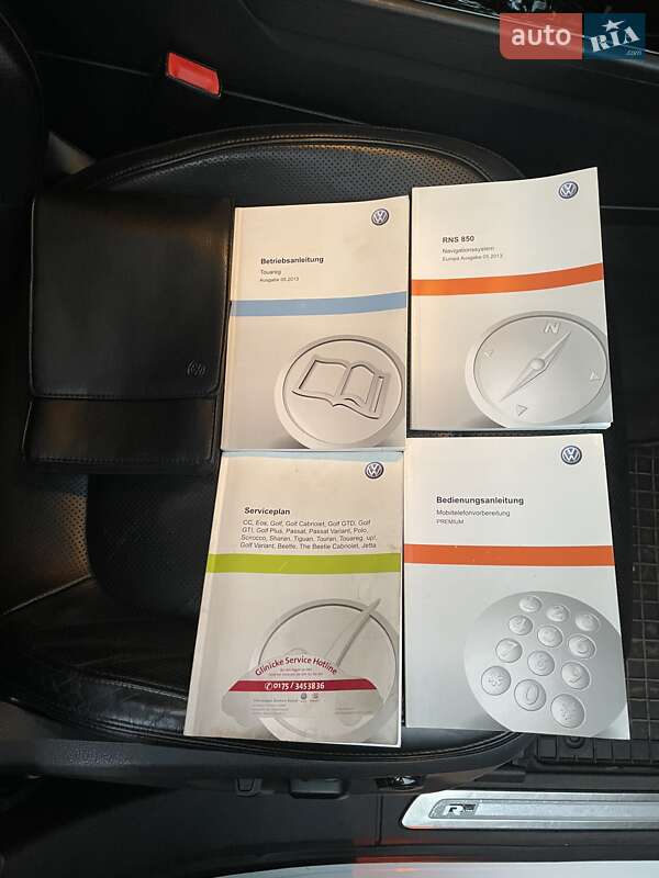 Позашляховик / Кросовер Volkswagen Touareg 2013 в Києві