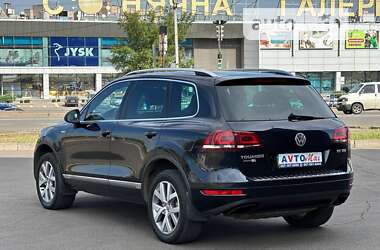 Позашляховик / Кросовер Volkswagen Touareg 2013 в Кривому Розі