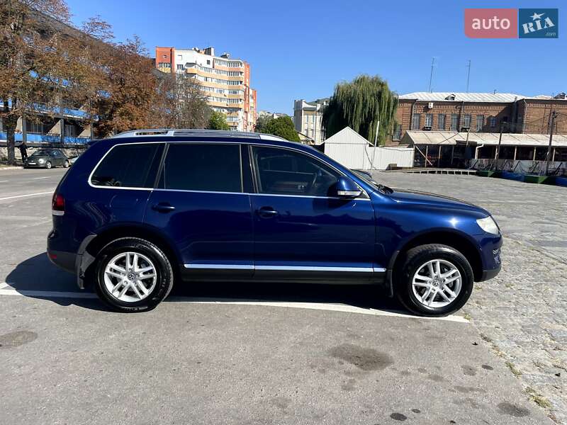 Внедорожник / Кроссовер Volkswagen Touareg 2008 в Кременчуге