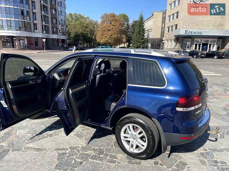 Внедорожник / Кроссовер Volkswagen Touareg 2008 в Кременчуге