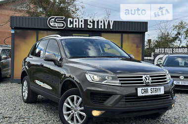 Позашляховик / Кросовер Volkswagen Touareg 2015 в Стрию