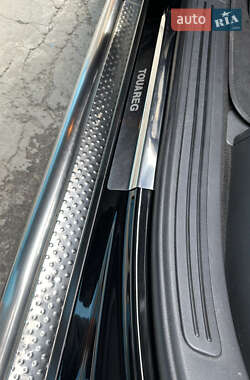 Внедорожник / Кроссовер Volkswagen Touareg 2006 в 
