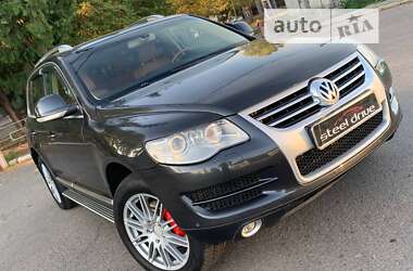 Позашляховик / Кросовер Volkswagen Touareg 2008 в Миколаєві