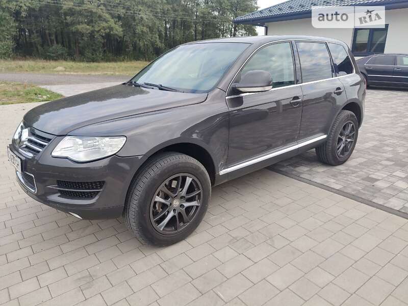 Внедорожник / Кроссовер Volkswagen Touareg 2006 в Ковеле