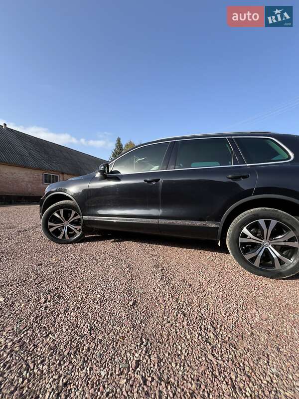 Позашляховик / Кросовер Volkswagen Touareg 2016 в Овручі фото 9 Позашляховик / Кросовер Volkswagen Touareg 2016 в Овручі