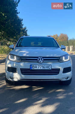 Внедорожник / Кроссовер Volkswagen Touareg 2012 в Умани