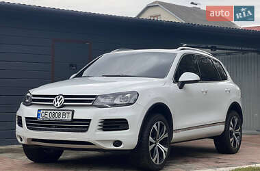 Позашляховик / Кросовер Volkswagen Touareg 2011 в Чернівцях