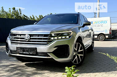 Позашляховик / Кросовер Volkswagen Touareg 2019 в Києві