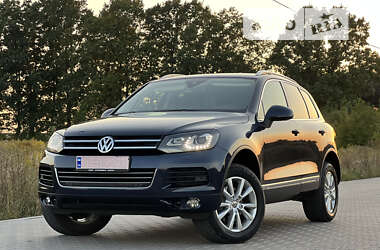 Позашляховик / Кросовер Volkswagen Touareg 2011 в Рівному