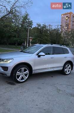 Внедорожник / Кроссовер Volkswagen Touareg 2017 в Одессе