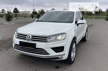 Позашляховик / Кросовер Volkswagen Touareg 2014 в Одесі