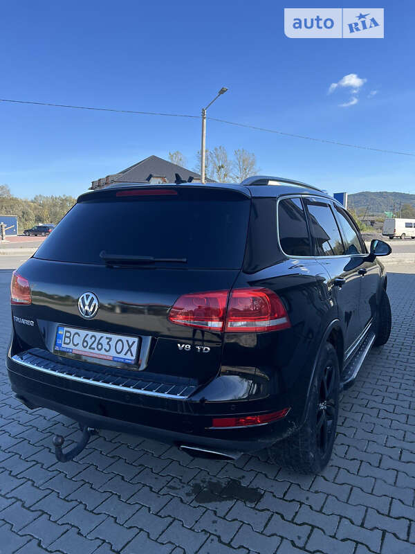 Внедорожник / Кроссовер Volkswagen Touareg 2010 в Самборе