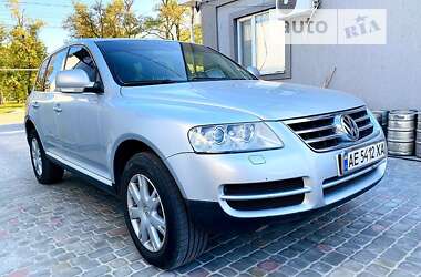 Позашляховик / Кросовер Volkswagen Touareg 2005 в Павлограді