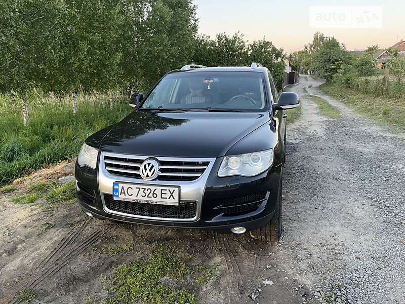 Позашляховик / Кросовер Volkswagen Touareg 2007 в Луцьку