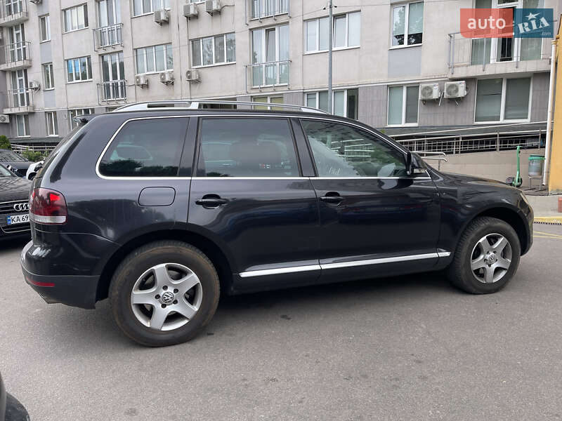 Внедорожник / Кроссовер Volkswagen Touareg 2007 в Киеве