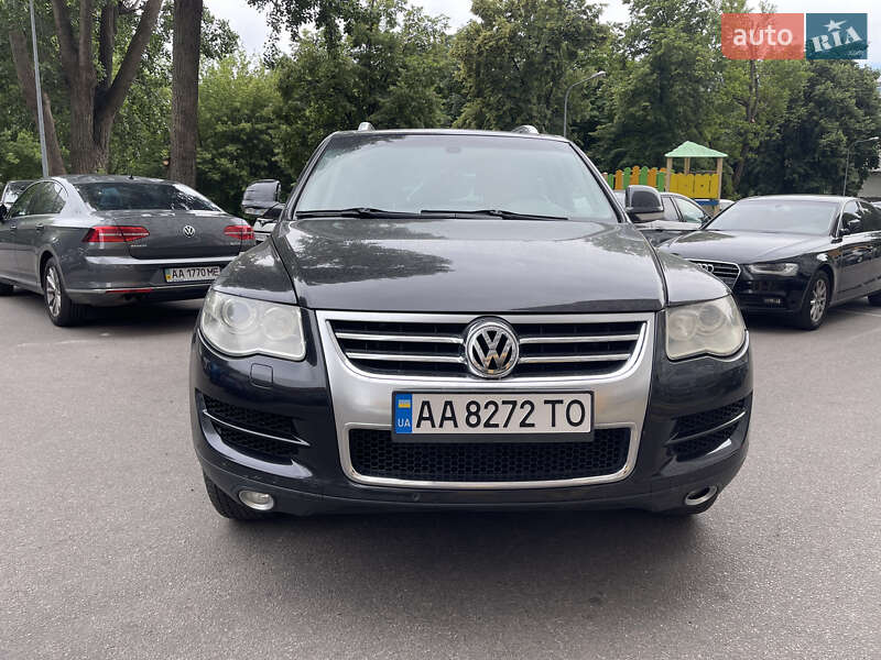 Внедорожник / Кроссовер Volkswagen Touareg 2007 в Киеве