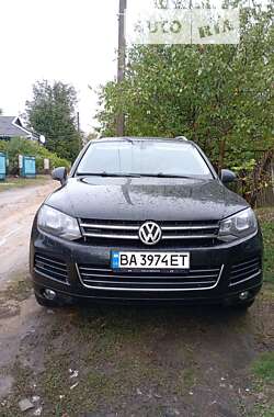 Позашляховик / Кросовер Volkswagen Touareg 2010 в Єланці