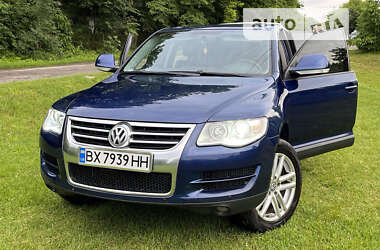 Внедорожник / Кроссовер Volkswagen Touareg 2007 в Староконстантинове