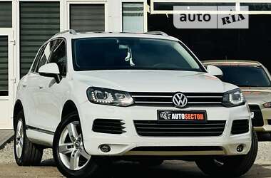 Внедорожник / Кроссовер Volkswagen Touareg 2013 в Харькове