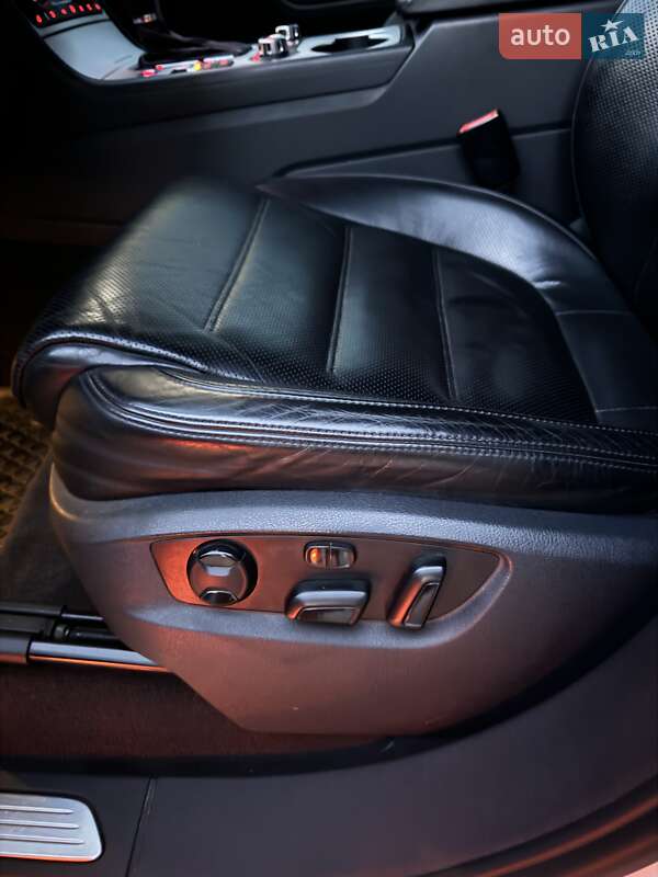 Внедорожник / Кроссовер Volkswagen Touareg 2011 в Киеве фото 15 Внедорожник / Кроссовер Volkswagen Touareg 2011 в Киеве