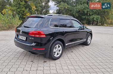 Внедорожник / Кроссовер Volkswagen Touareg 2012 в 