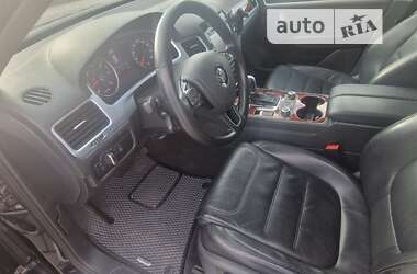 Позашляховик / Кросовер Volkswagen Touareg 2011 в Черкасах