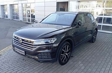 Позашляховик / Кросовер Volkswagen Touareg 2021 в Києві