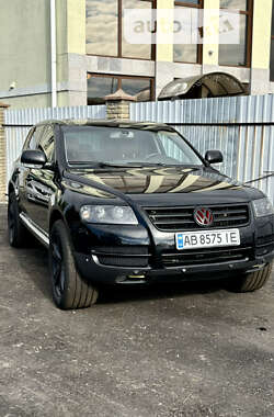 Позашляховик / Кросовер Volkswagen Touareg 2005 в Києві