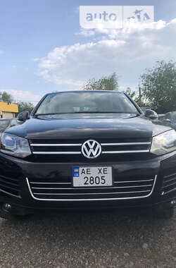 Внедорожник / Кроссовер Volkswagen Touareg 2014 в Кривом Роге