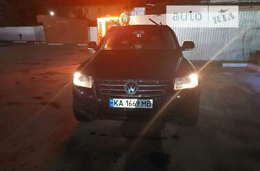 Позашляховик / Кросовер Volkswagen Touareg 2003 в Києві