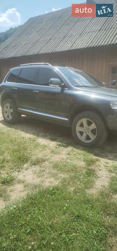 Позашляховик / Кросовер Volkswagen Touareg 2006 в Чернівцях