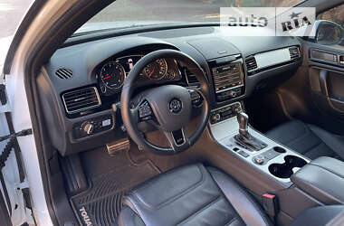 Позашляховик / Кросовер Volkswagen Touareg 2014 в Мукачевому