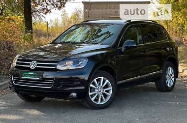 Внедорожник / Кроссовер Volkswagen Touareg 2012 в Киеве