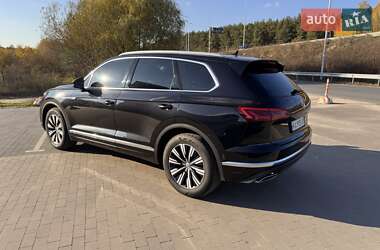 Позашляховик / Кросовер Volkswagen Touareg 2018 в Броварах