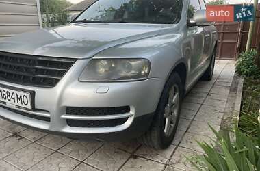 Позашляховик / Кросовер Volkswagen Touareg 2005 в Харкові